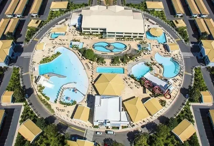 Nobrezafiori Turismo Caldas Novas Lacqua Diroma Sem Roupas De Cama Banho E Refeicoes A Serem Contratadas Diretamente No Hotel